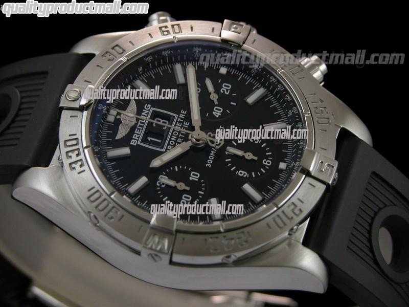 Breitling Avenger Blackbird Big Date Chronograph-Black Dial Black Subdials-Black Ocean Diver Rubber Strap