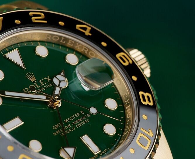 Rolex GMT-Master II 116718LN Swiss Automatic Green Dial Full Gold